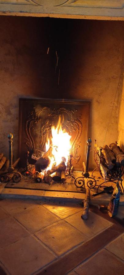 Bed and Breakfast Domaine Les Garrigues Puygaillard-de-Quercy Exterior foto