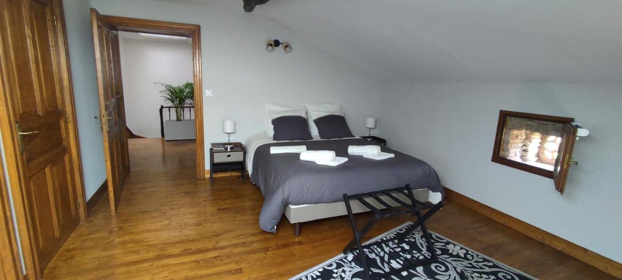 Bed and Breakfast Domaine Les Garrigues Puygaillard-de-Quercy Exterior foto