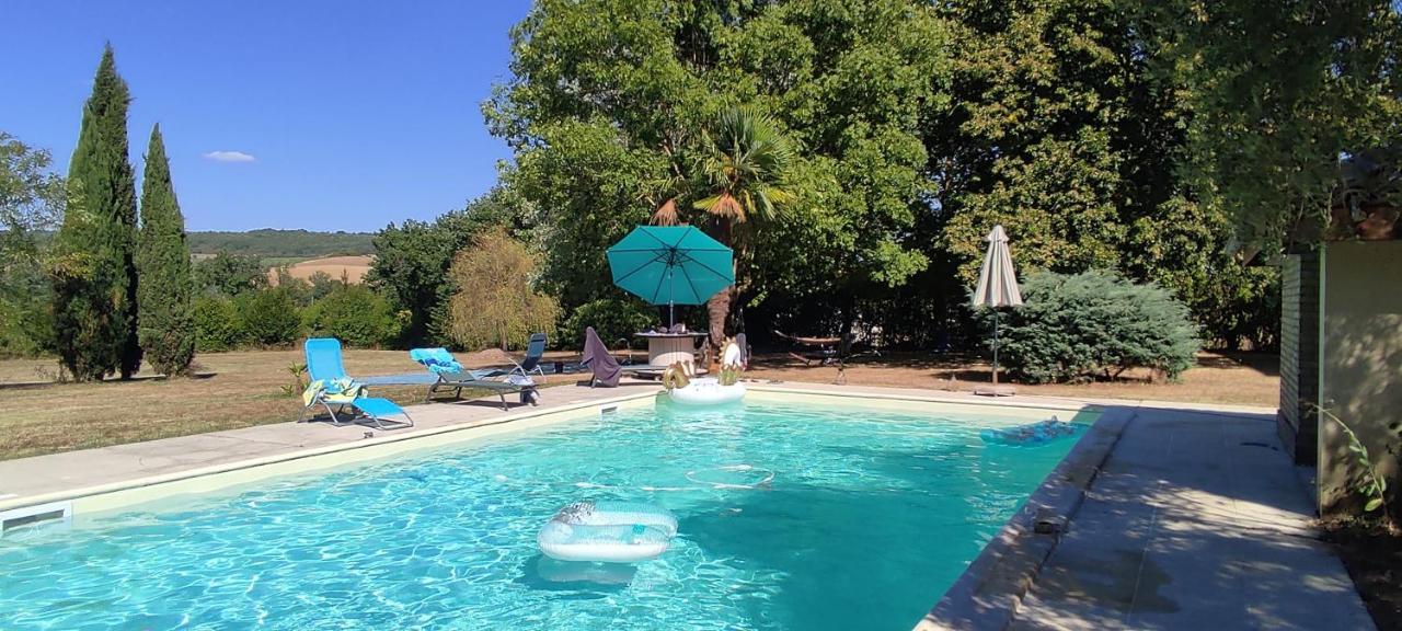 Bed and Breakfast Domaine Les Garrigues Puygaillard-de-Quercy Exterior foto